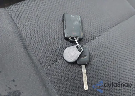 2015 Chevrolet Silverado 1500 1Lt из США, поврежденный, VIN 1GCVKREC0FZ341412